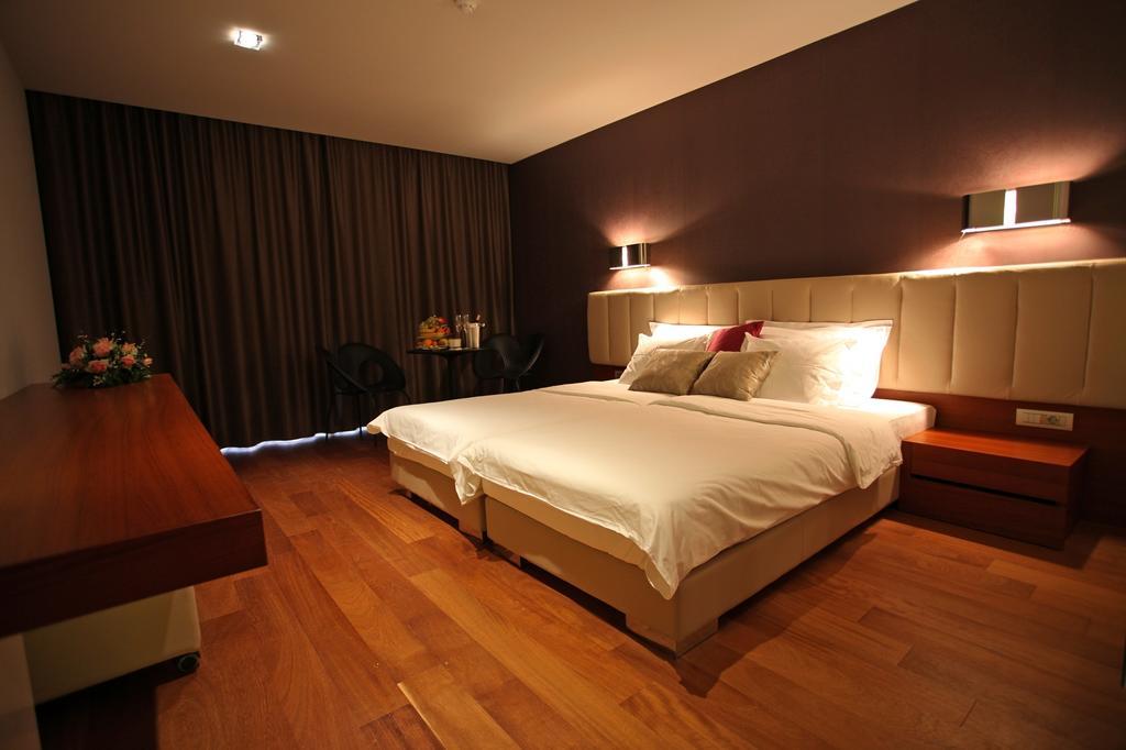 In Hotel